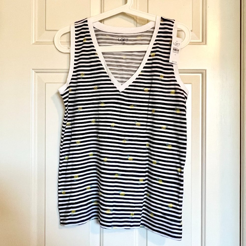 LOFT_NWT_black strip cute pineapple print V neck sleeveless top
